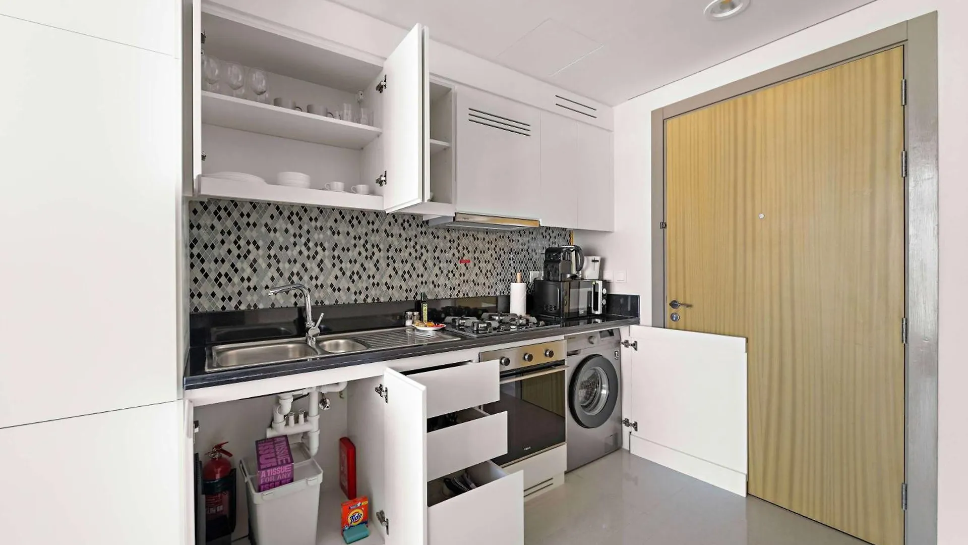 Silkhaus New Modern Studio In New Tower At Business Bay Dubaj Apartmán